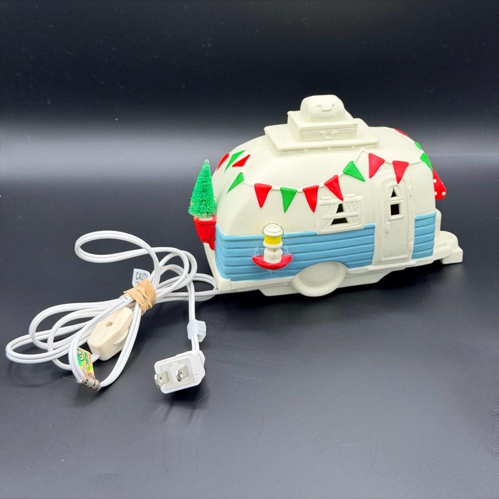 Department 56 Snowbabies Wheel Estate RV Camper Lighted Figurine Retired 2017